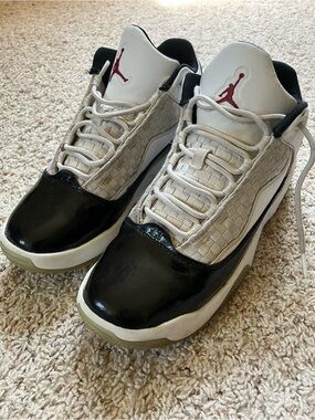 Jordan Black White Red Low Top Sneakers